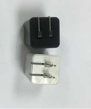 UL 5V/1A Foldable blades